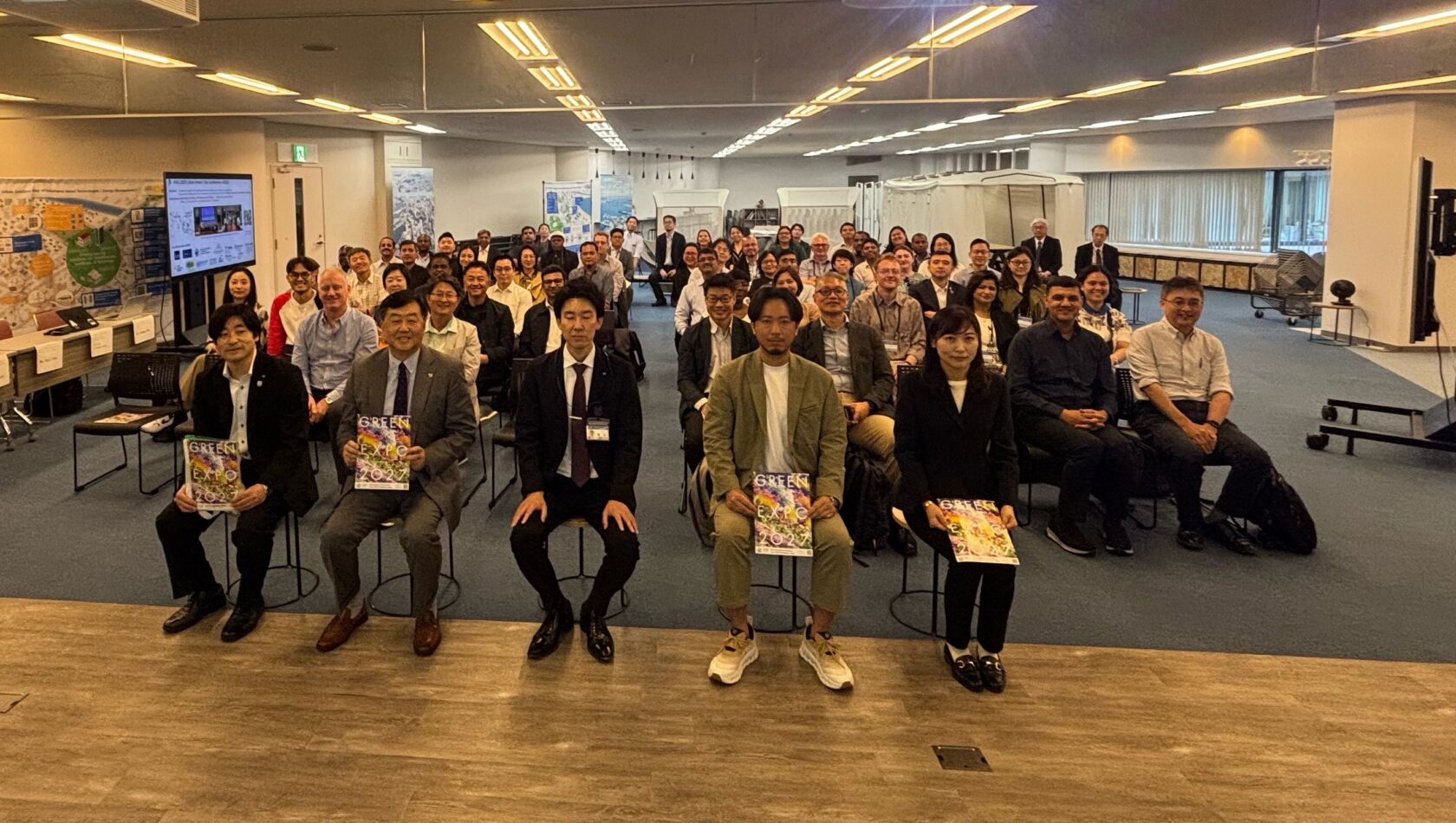 ADB主催のアジア各国政府向け研修にて、当社スマートバス事例を紹介